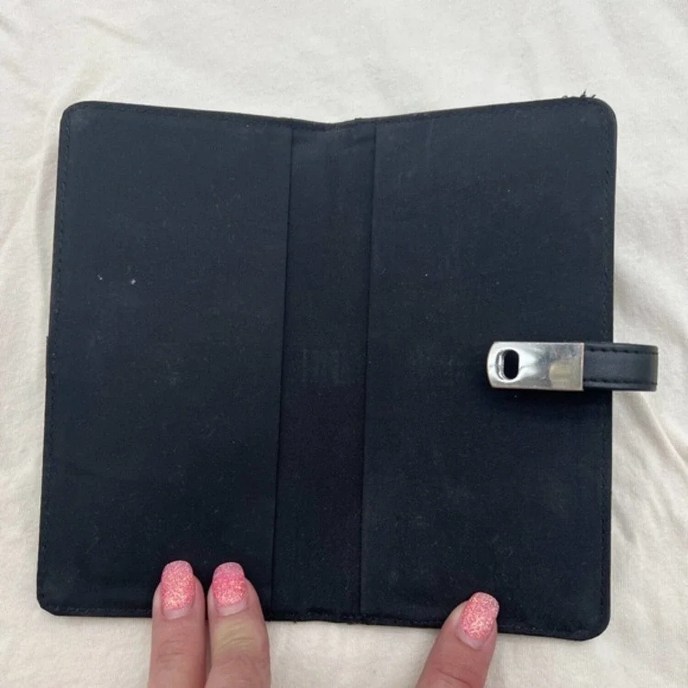 Unbranded this bifold